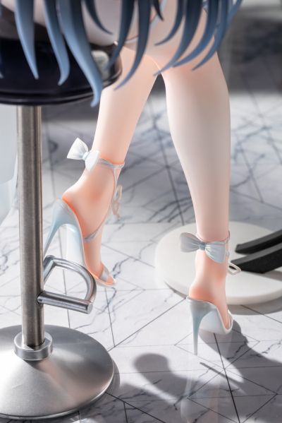 蔚蓝档案 调月莉音 礼服