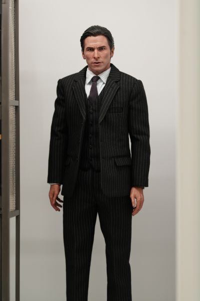 MMS750 蝙蝠侠：黑暗骑士 蝙蝠侠装甲库连布鲁斯·韦恩2.0