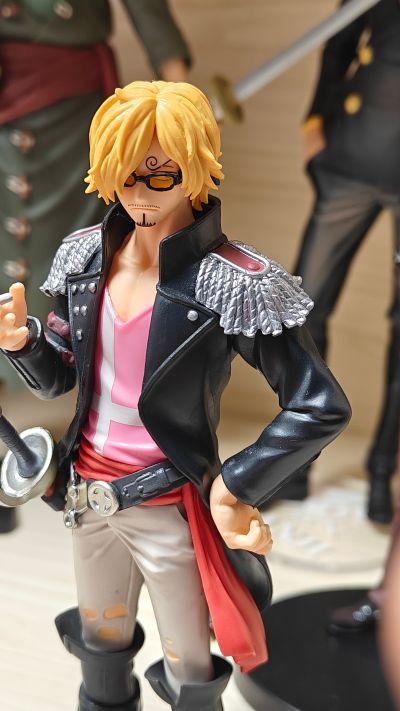 DXF～伟大航路的男士们～ 航海王：红发歌姬 4 战衣山治