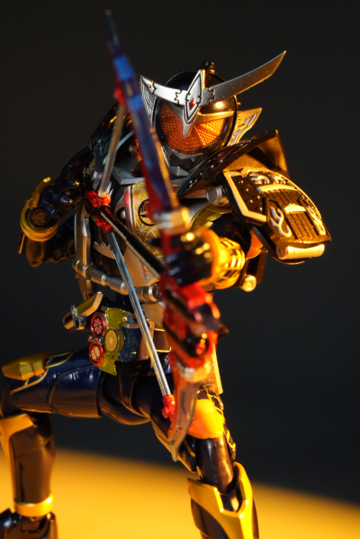 S.H.Figuarts（真骨雕制法） 假面骑士铠武 阵羽柠檬武装