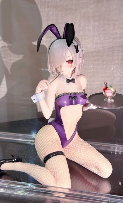 B-style 色彩艳丽兔女郎