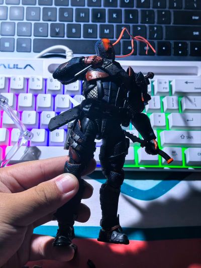 1/12成品可动人偶《蝙蝠侠：阿卡姆骑士》丧钟