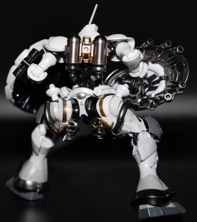 HG 1/144 泽维尔专用强人（白瓷装备）