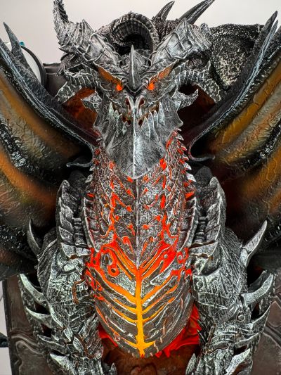 炉石传说 死亡之翼卡牌艺术雕像