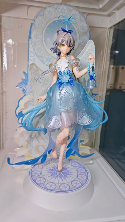 洛天依 雪天使