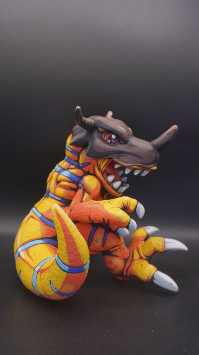 数码宝贝 DYNAMOTION  暴龙兽