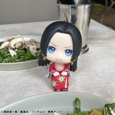 Look up 航海王 波雅·汉库克