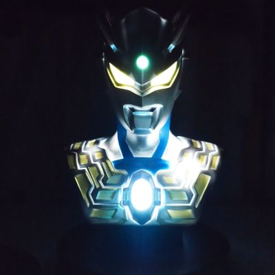 赛罗奥特曼 胸像灯