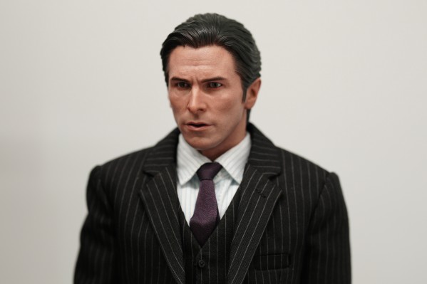 MMS750 蝙蝠侠：黑暗骑士 蝙蝠侠装甲库连布鲁斯·韦恩2.0