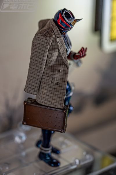 S.H.Figuarts（真骨雕制法） 假面骑士响鬼 20周年纪念版