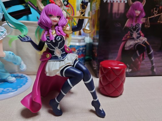 Desktop Cute 葬送的芙莉莲 断头台阿乌拉