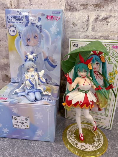 压泡面 初音未来 雪未来 天空小镇（Sky Town）