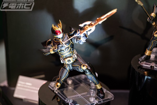 S.H.Figuarts（真骨雕制法）假面骑士空我 究极形态 -凄厉的战士空我