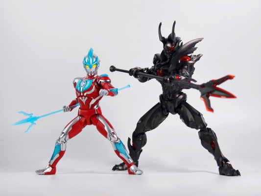S.H.Figuarts 银河奥特曼（新生代之星）