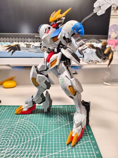 1/100 FULL MECHANICS  巴巴托斯高达天狼座帝王形态