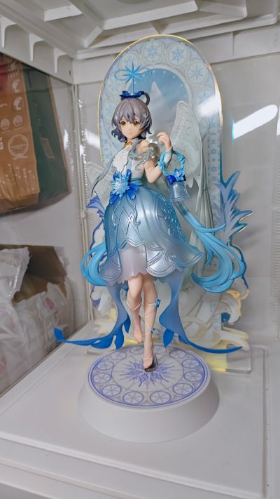 洛天依 雪天使