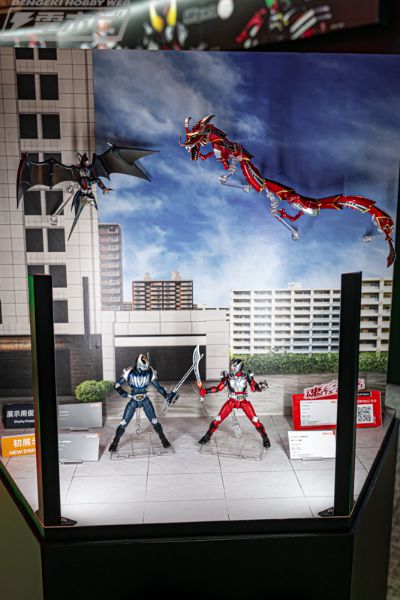 S.H.Figuarts (真骨雕制法)  假面骑士夜骑