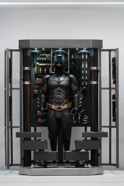 MMS750 蝙蝠侠：黑暗骑士 蝙蝠侠装甲库连布鲁斯·韦恩2.0