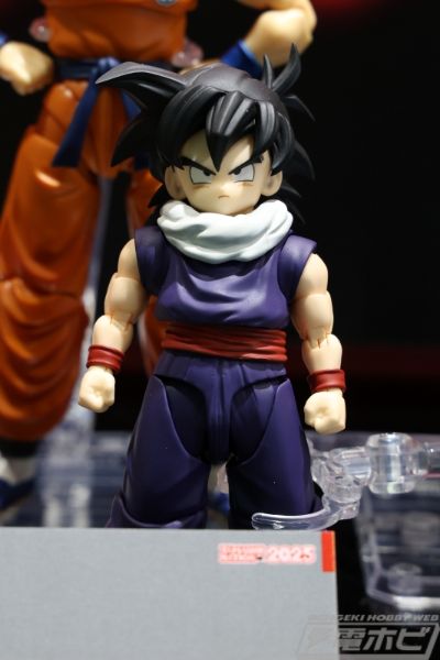 S.H.Figuarts 孙悟饭〈Z战士〉（附带初回限定〈Z战士〉集结底座A版）
