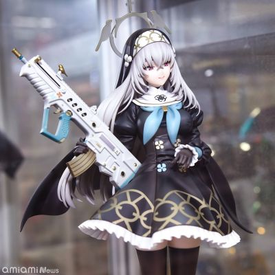 蔚蓝档案 歌住樱子