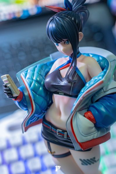 古立特宇宙 Dreamy Divas PuniPuni坐姿毛绒娃娃 宝多六花