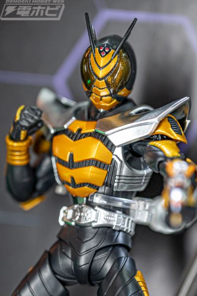 S.H.Figuarts（真骨雕制法） 假面骑士皇蜂