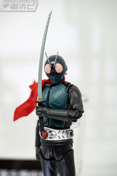 S.H.Figuarts 蝗虫怪人01/假面骑士（新·假面骑士）