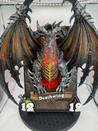 炉石传说 死亡之翼卡牌艺术雕像