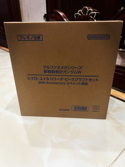 新机动战记高达W 希罗・唯 与 莉莉娜·多利安 套装 30周年纪念重涂版