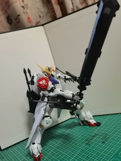 MG 1/100 巴巴托斯高达天狼座