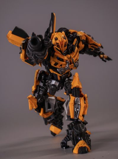 变形金刚-超越版 CC23-变形金刚电影3 大黄蜂