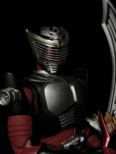 S.H.Figuarts   假面骑士龙骑与深红之龙套装