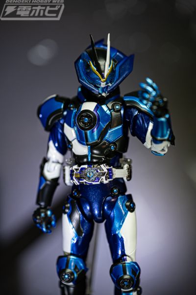 S.H.Figuarts 假面骑士吉恩谛睨