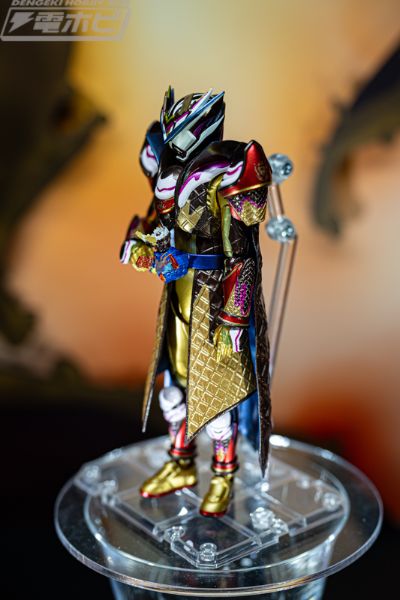 S.H.Figuarts 假面骑士瓦伦 芭菲模式