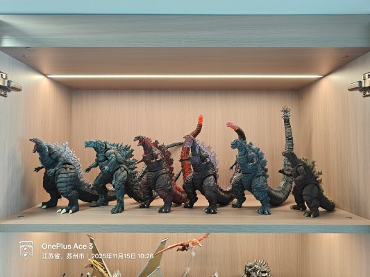 S.H.MonsterArts 雷吉翁