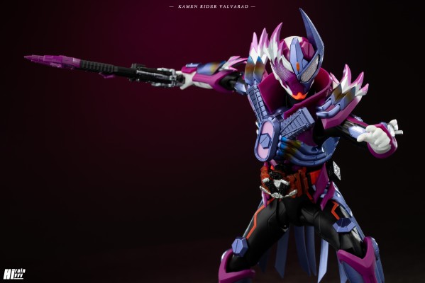 S.H.Figuarts 假面骑士瓦尔巴拉德