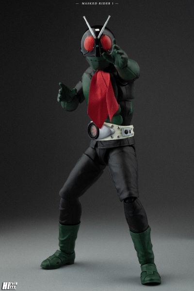 S.H.Figuarts（真骨雕制法）  假面骑士1号（樱岛款） 荣耀昭和骑士版