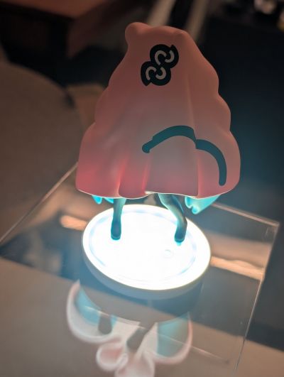 艺术家联名模型 初音未来✕FACE