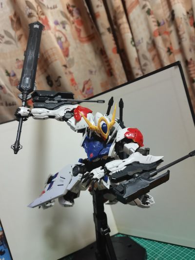 MG 1/100 巴巴托斯高达天狼座