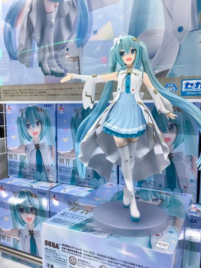 世界计划：毁灭的世界与无法歌唱的初音未来 Luminasta “开窗世界的初音未来”