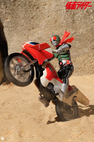 S.H.Figuarts（真骨雕制法） 假面骑士新1号 荣耀昭和骑士版（首发专属底座配套款）