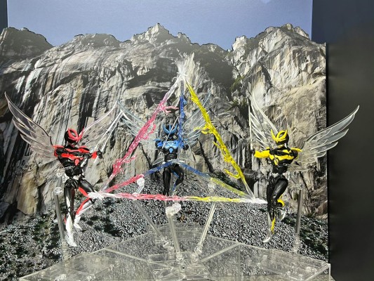 S.H.Figuarts（真骨雕制法） 银翼超人 三角终结套装