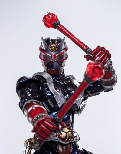 S.H.Figuarts（真骨雕制法）假面骑士装甲响鬼