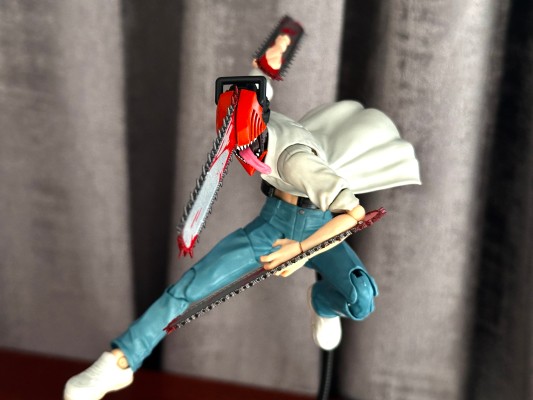 S.H.Figuarts 链锯人 -剧场版 链锯人 蕾塞篇-