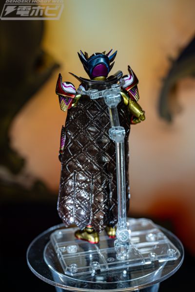 S.H.Figuarts 假面骑士瓦伦 芭菲模式