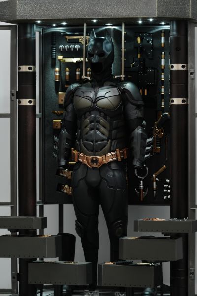 MMS750 蝙蝠侠：黑暗骑士 蝙蝠侠装甲库连布鲁斯·韦恩2.0