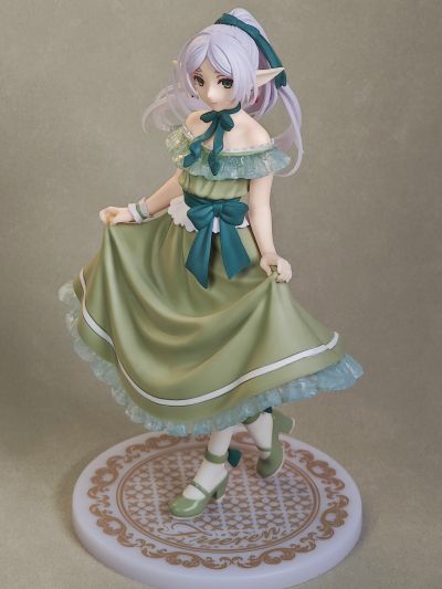 Coreful 葬送的芙莉莲 芙莉莲～礼服～