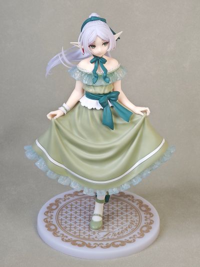 Coreful 葬送的芙莉莲 芙莉莲～礼服～