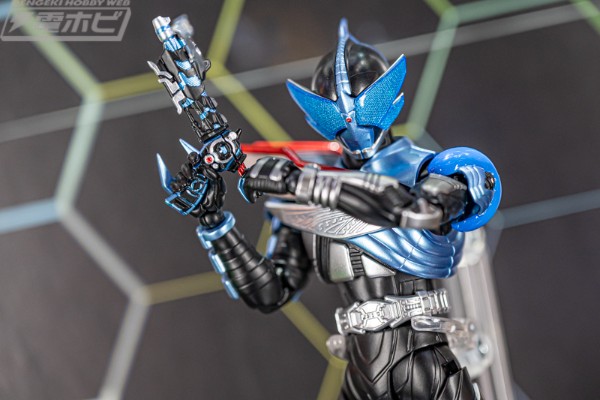 S.H.Figuarts（真骨雕制法） 假面骑士雷蜓 骑士形态