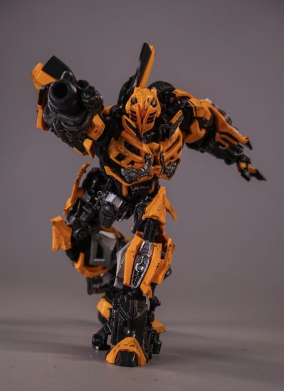 变形金刚-超越版 CC23-变形金刚电影3 大黄蜂